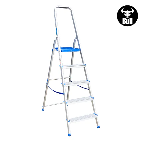 ESCALERA ALUMINIO TIPO BANQUETA 5 PASOS 150KG 1.06m AB150-5IA AMERICAN BULL