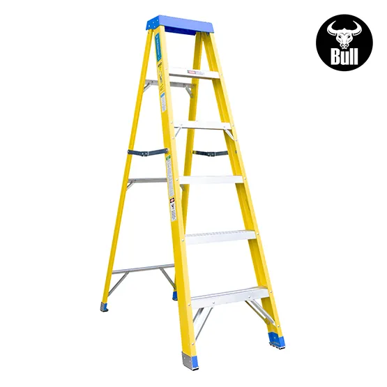 ESCALERA FIBRA SIMPLE ACCESO 6 PASOS 113KG 1.83m FTS113-6I AMERICAN BULL