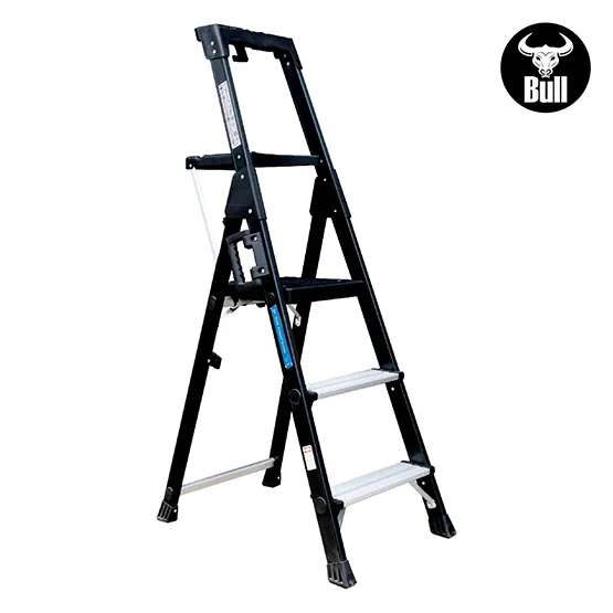 ESCALERA ALUMINIO PORTÁTIL HIGH QUALITY 3 PASOS 150KG 0.72m APHQ150-3IA AMERICAN BULL