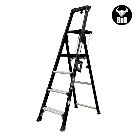 ESCALERA ALUMINIO PORTÁTIL HIGH QUALITY 4 PASOS 150KG 0.98m APHQ150-4IA AMERICAN BULL